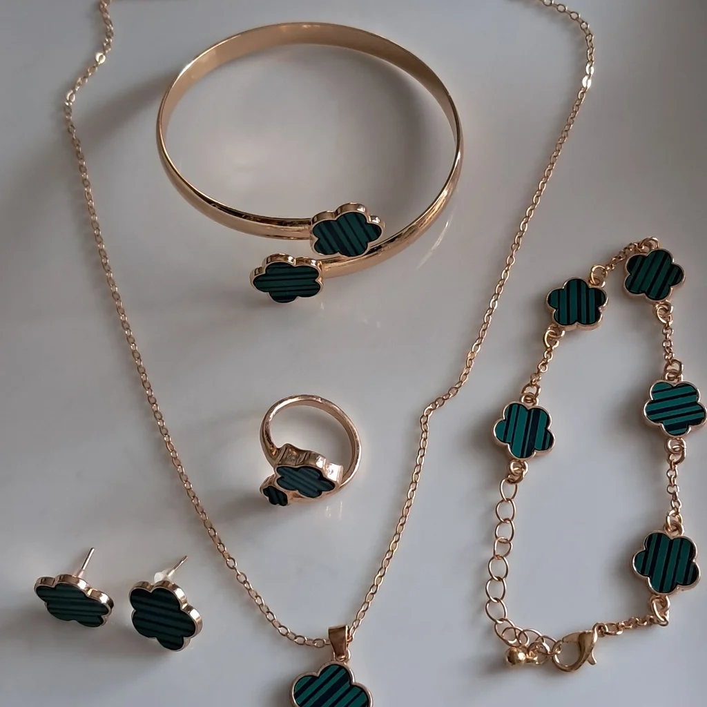 Ensemble bijoux fleur 🌸 